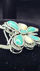 Synthetic Turquoise Stone Necklace Silver Plate 16.45g